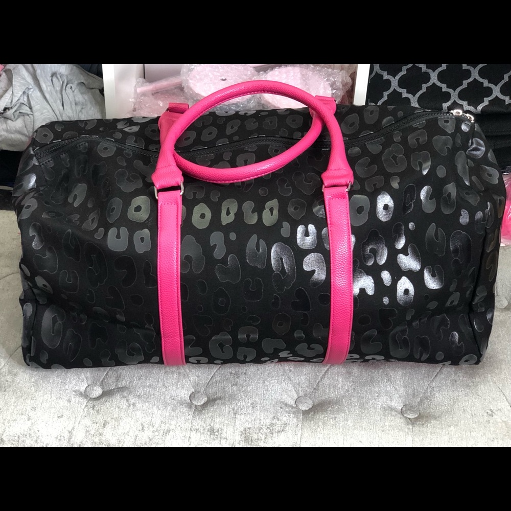 Black Leopard Travel Bag
